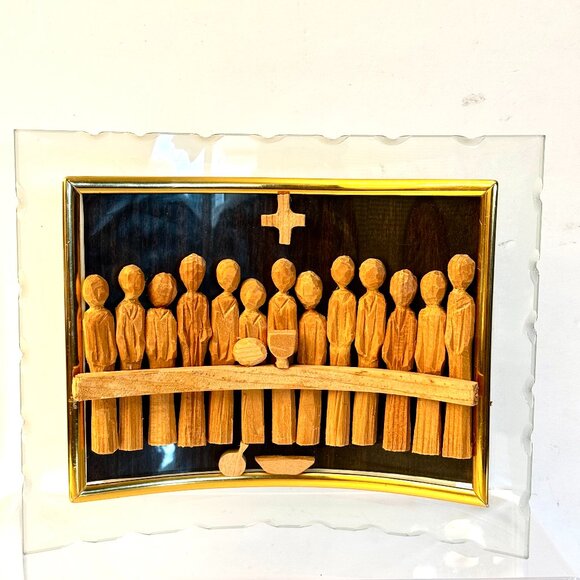 The Last Supper Scene 3D Hand Carved Wood Free Standing Curve Edge Glass Frame - Picture 1 of 13